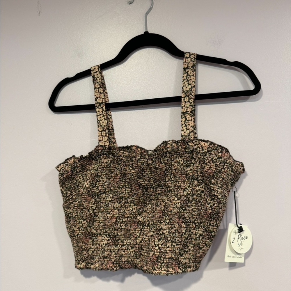 NWT Japra floral tank top with scrunchie